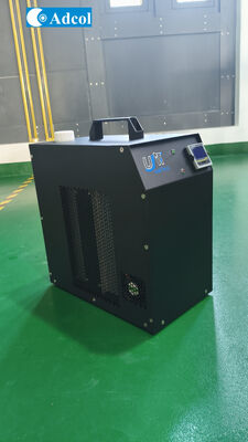 سخان سائل حرارة كهربائي مضغوط مع مصارف حرارة عالية الكثافة ومروحة اسم لتفريغ الحرارة في بيئات المختبر